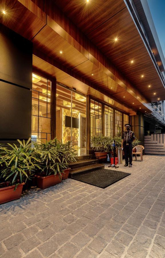 Sapphire Boutique Hotel Thane Exterior photo